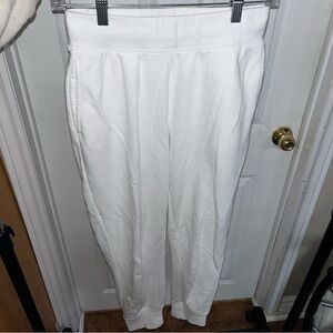 White Aritzia/TNA Sweatpant joggers